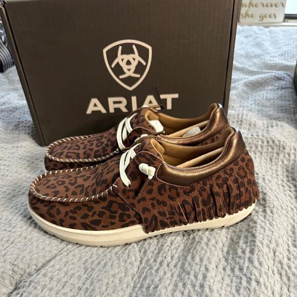 Ariat Fringe Hilo's- Warm Leopard **NWT** - Picture 6 of 9